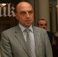 Орешарски назначи депесаря Юнал Тасим за зам. министър на икономиката