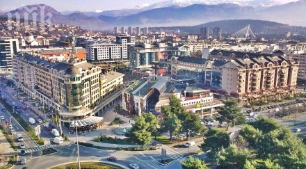 трима българи източили €12 хил банкови карти черна гора