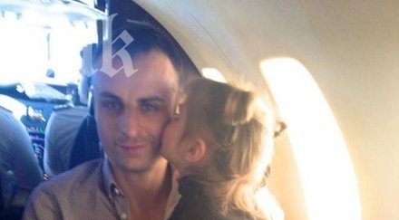 бербатов радва целувките щерка деа самолета