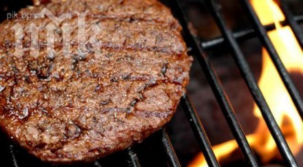 показват първия витро хамбургер