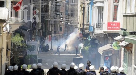 турската полиция опита разпръсне хиляден протест сълзотворен газ