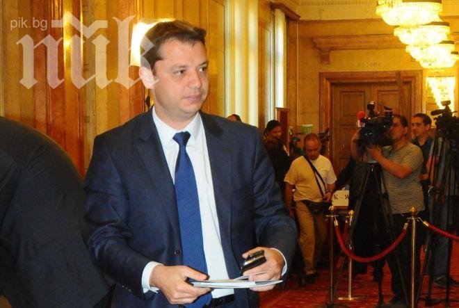 Делян Добрев: Не сме подписвали споразумение за АЕЦ Белене