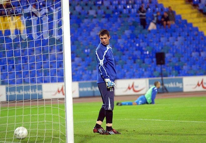 Любимец изгони вратаря си, подозира го в бойкот