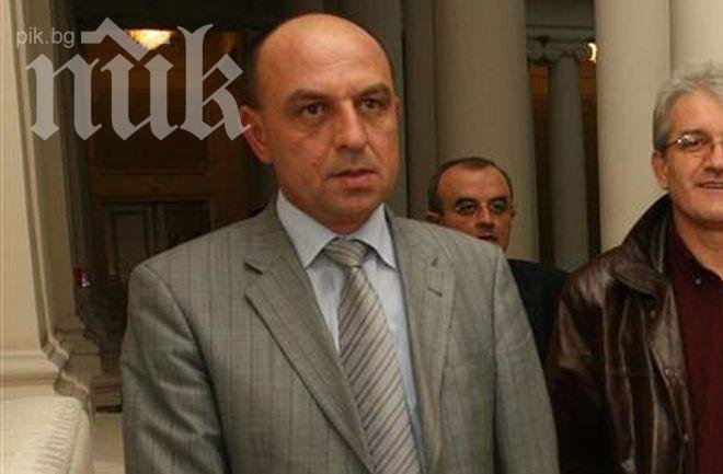 Орешарски назначи депесаря Юнал Тасим за зам. министър на икономиката