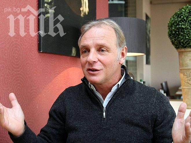 Бивш треньор на Левски поставя силиконови гърди