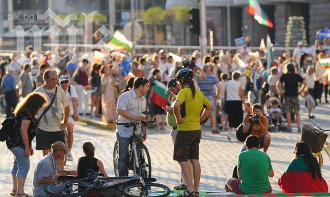 Започна 52-ят ДАНСwithme, блокиран е трафикът на пл. „Независимост”