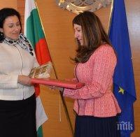 Десислава Танева се срещна с Херо Мустафа. Ето за какво разговаряха 