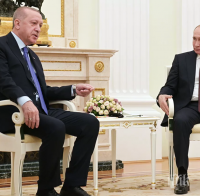 СВЕТЪТ Е ВПЕРИЛ ПОГЛЕД В КРЕМЪЛ: Повече от три часа продължават преговорите Путин-Ердоган (ВИДЕО)