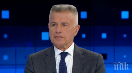 красимир дачев един вицепремиер време намали цената природния газ посрещнаха духова музика аерогарата ентусиазъм