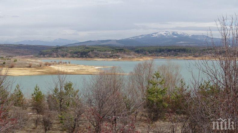 ТРЕВОЖНА СИТУАЦИЯ: Нивата на 15 големи язовира спадат