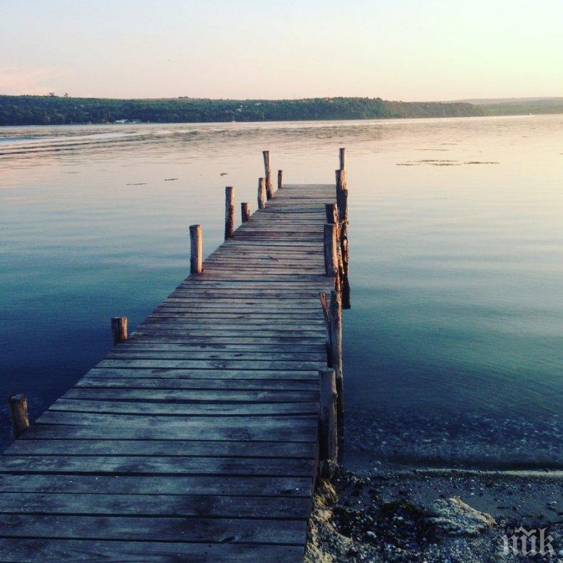 Унищожиха част от плажа на варненското село Казашко