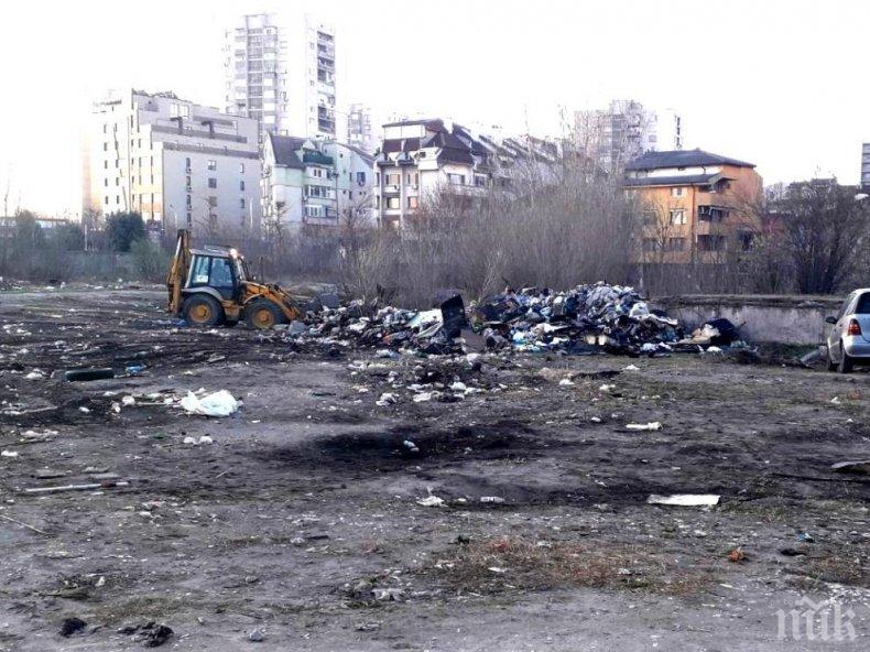 Изчистиха над 41 тона боклуци от двора на пловдивско училище