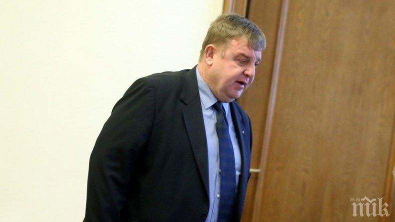 Вицепремиерът Каракачанов дава обяснения за военните имоти след екшъна с Атака