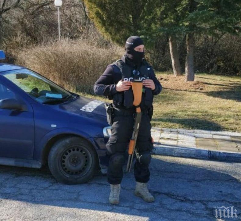 Голяма полицейска операция в три села в Силистренско - ченгета проверяват кримиконтингента