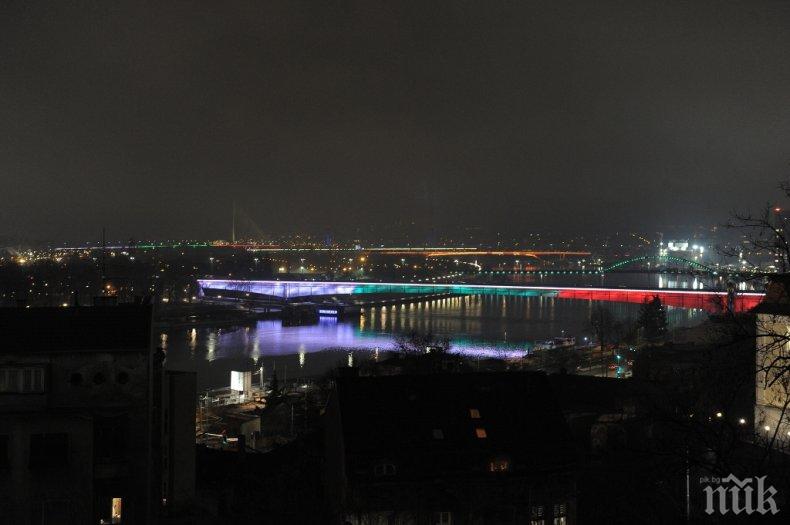 Знакови мостове и сгради на Белград бяха осветени с цветовете на българския трикольор за 3 март (СНИМКИ)