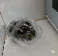 Арестуваха дилъри на дрога в гетото 