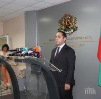 Емил Караниколов: Ще шием маски за българските болници