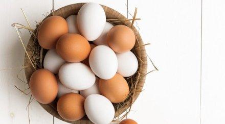 фермери призовават купувайте бели яйца