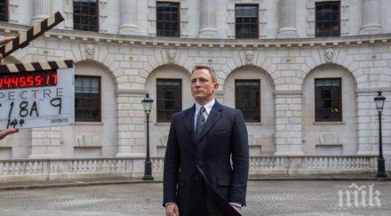 горещо даниел крейг нажежи страстите гол кръста снимки