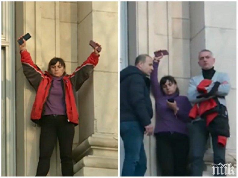 Георги Харизанов само в ПИК и Ретро: Пет сестри, первази, циркове, НСО и една Мая Манолова за десерт