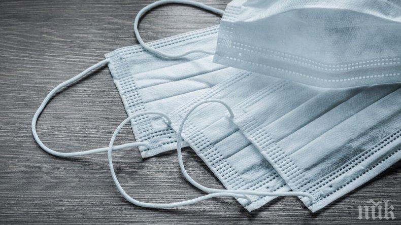 СПЕКУЛА: Японски политик се извини, продал хирургически маски за 76 000 евро