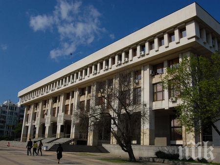 Съдебната палата в Бургас затваря врати за граждани за един месец