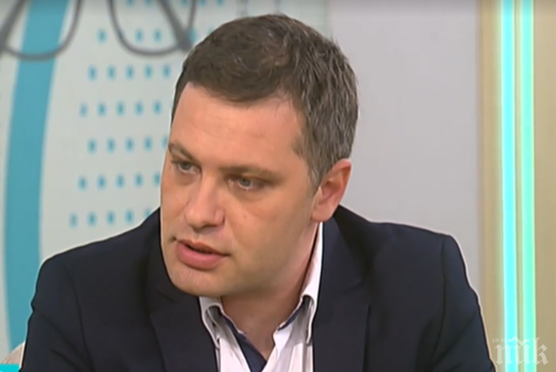 Александър Сиди: ﻿Най-добрият начин за предпазване от коронавируса е да си спрем телевизора