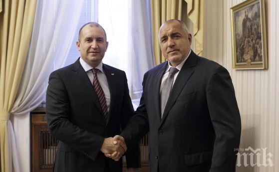 Премиерът Борисов обсъжда мерките за коронавируса на четири очи с Радев 