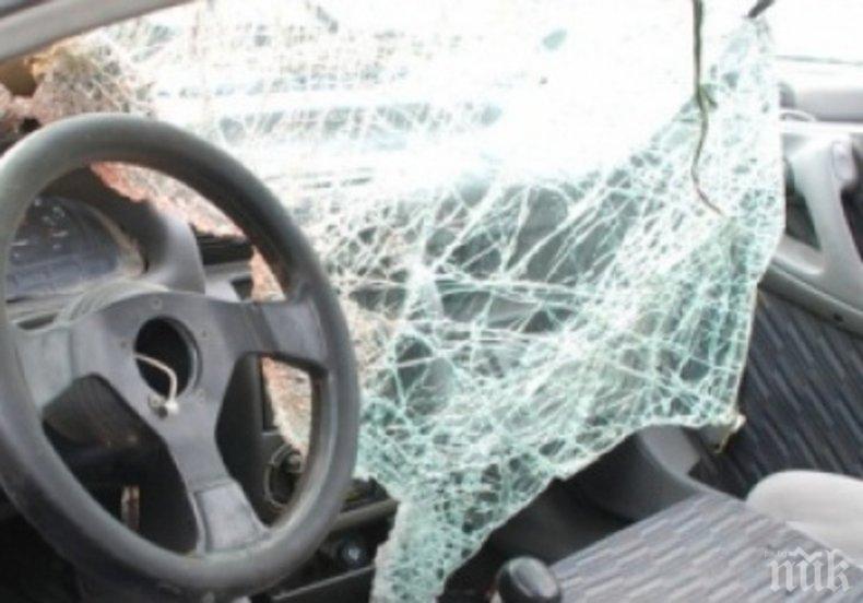 Четирима са ранени при автомеле във Варна