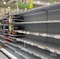 Флорида осъмна с празни рафтове в хранителните магазини