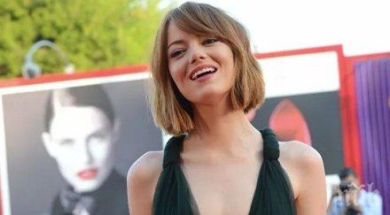 актрисата ема стоун отложи сватбата заради коронавируса