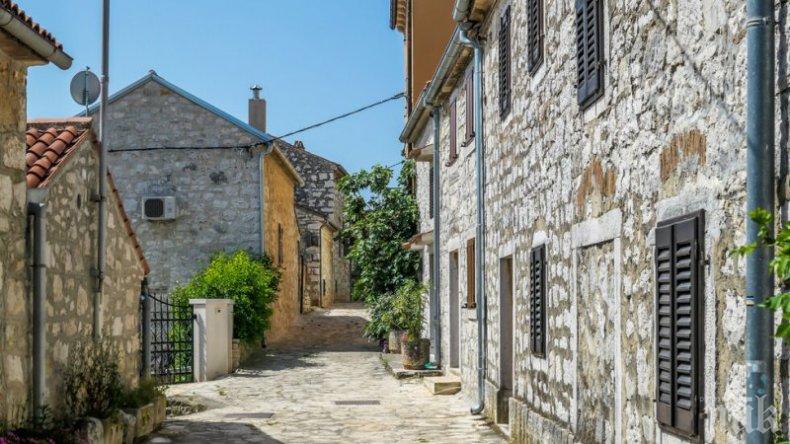 ОФЕРТА: Къщи в Хърватия се продават за 26 стотинки