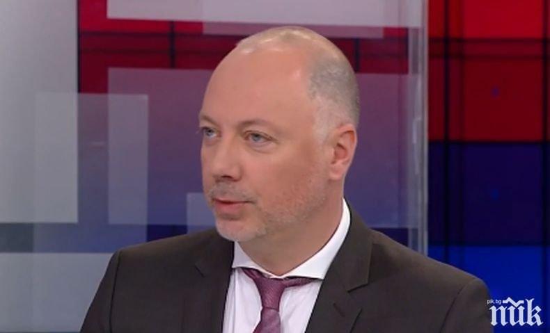 Министър Желязков с последна информация за конвоираните българнски тирове 
