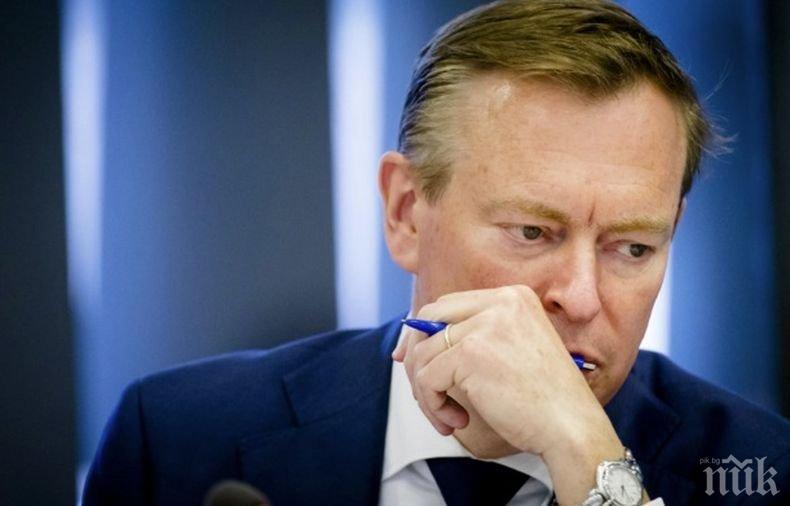 Министърът на здравеопазването на Нидерландия припадна в парламента на страната