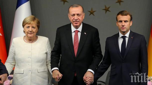 Реджеп Ердоган ще обсъди миграционната криза с Еманюел Макрон и Ангела Меркел