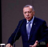 Заради коронавируса: Реджеп Ердоган призова хората да не ходят в джамии, а възрастните да си стоят вкъщи