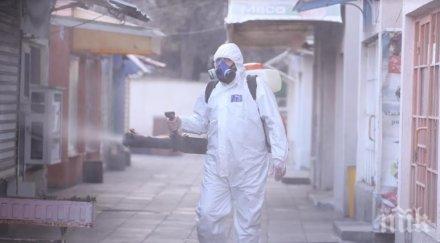 пик дезинфекцират клиентите количките столичен супермаркет снимки