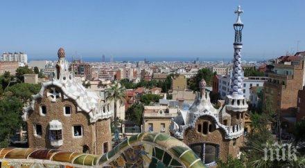 ислямисти албания нахлуха кола летището барселона