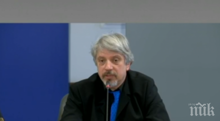 професор бан коронавируса агент смит дебне постоянно матрицата