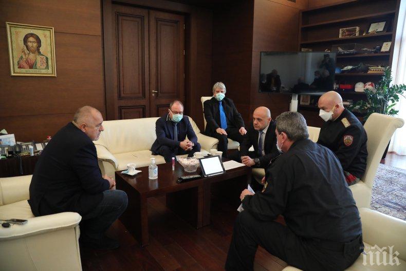 Премиерът Борисов на важна среща с учените от БАН заради коронавируса