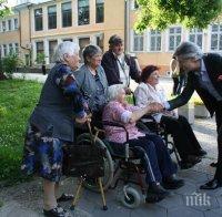 Предоставят безвъзмездно социална и психологическа подкрепа в битката с коронавируса
