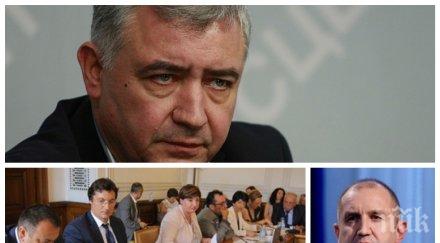 атанас мерджанов пик групата бсп демонстрира пълна неадекватност извънредната ситуация