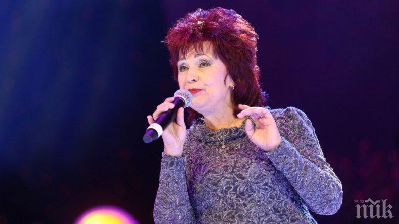 САМО В ПИК И РЕТРО: Милица от „Тоника“ крета с 250 лева пенсия

 