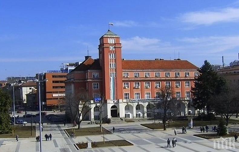 Доброволци в Плевен ще доставят храна и лекарства на самотни възрастни хора