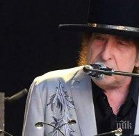 Боб Дилън изпя 17-минутна песен за убийството на Кенеди