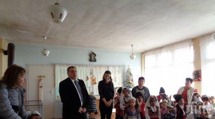 дават 300 лева семейства малки деца селска община