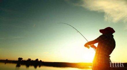 мъж карантина грабна въдицата отиде риба