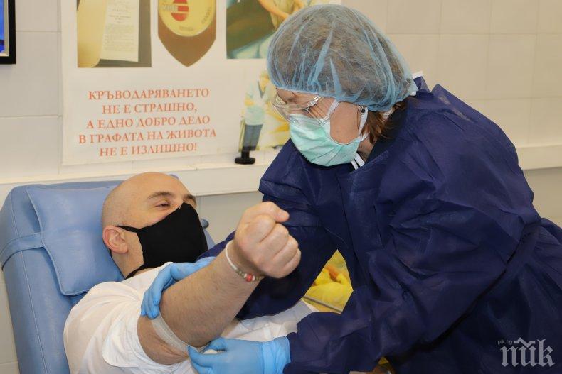 След примера на Иван Гешев, още 9 прокурори дариха кръв 