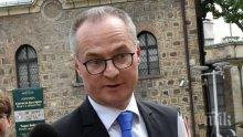 Лозан Панов се прави на ощипана мома за доклада за "случайния избор на дела"