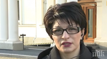 десислава атанасова попиля популистките мераци бсп използващи извънредното положение трупат политически дивиденти